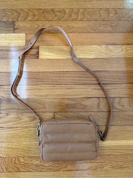 Madewell Handbags - Madewell Tan Quilted Mini Crossbody Bag